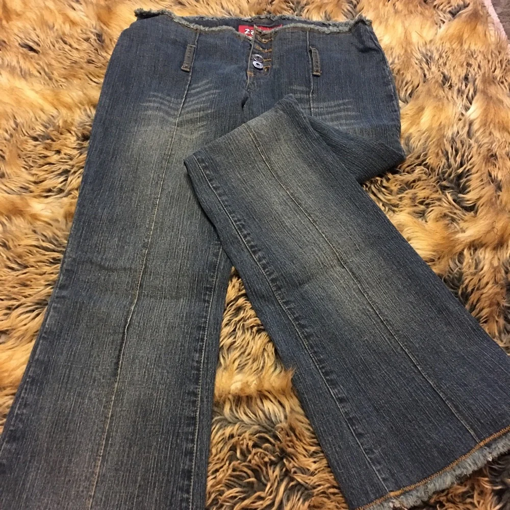 Zana-di low rise fray detailed jeans NWOT 5
